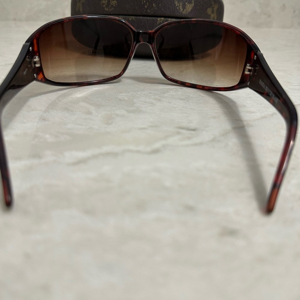 Dana Buchman Brown Sunglasses with Tinted Lenses - Picture 4 of 6